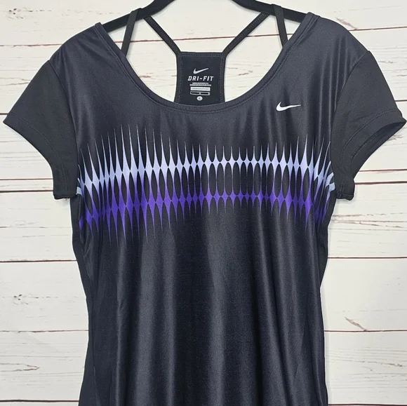Nike Black Strappy Cap Sleeve Athletic Top - Picture 3 of 9